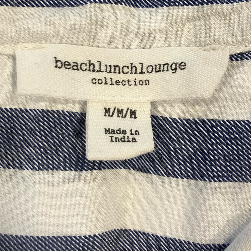 BeachLunchLounge Darby Short Sleeve Button-Up – Medium – Breezy Boxy Shirt - Picture 3 of 7
